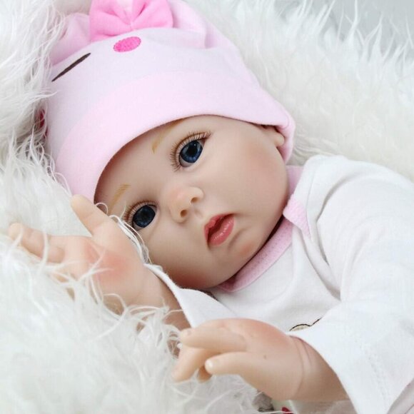 🆕 22 inches Soft Vinyl Body Realistic Reborn Baby Boy Doll - Picture 4 of 7